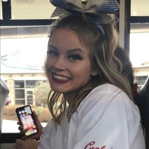 Meet your Posher, Kenzie